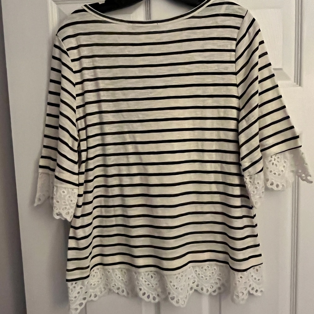 Doe & Rae - cute black and white stripe shirt